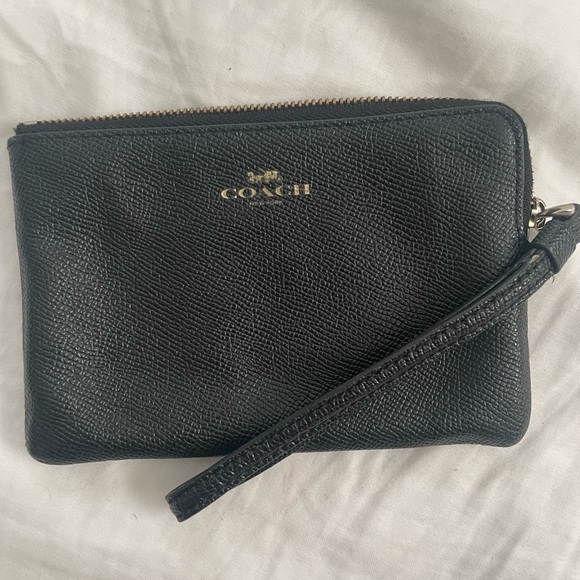 Coach wristlet - Picture 4 of 4